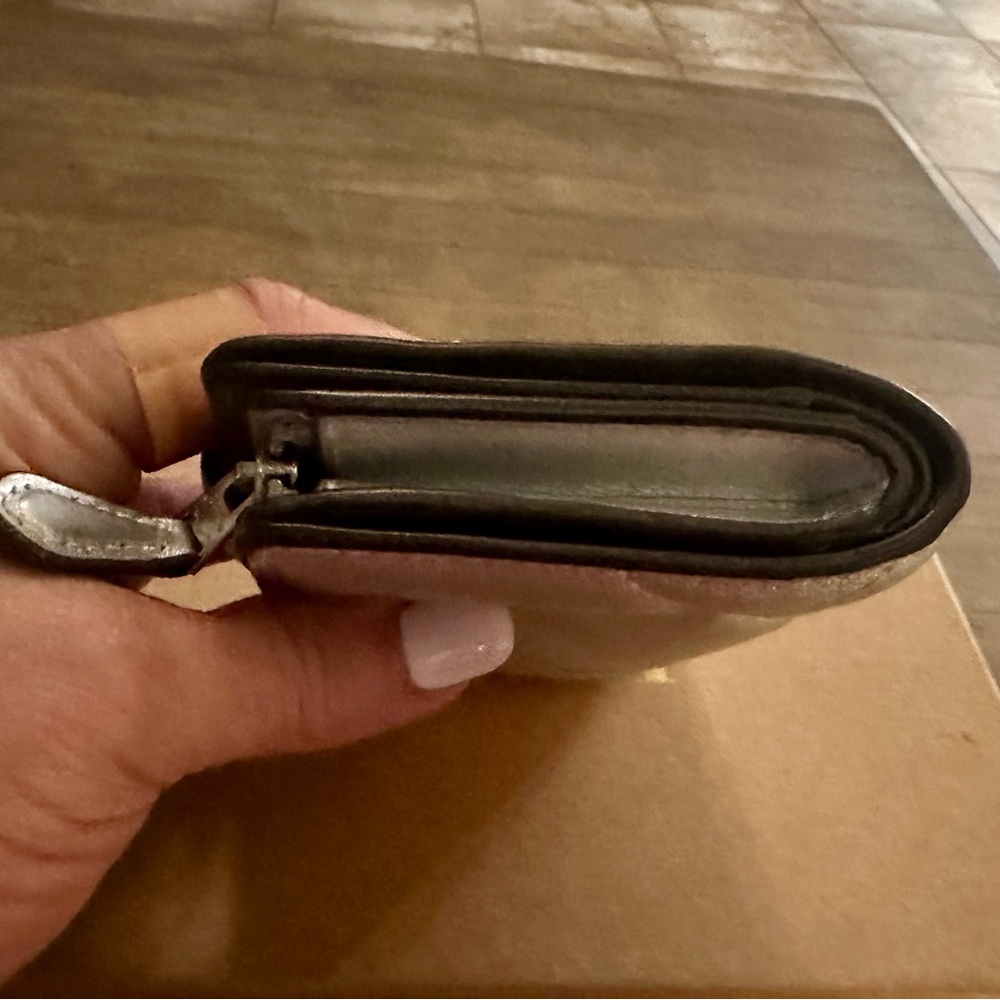 Coach Silver Wallet - Picture 5 of 9